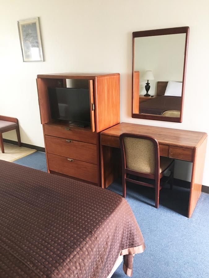 Village Motel エレンビル エクステリア 写真